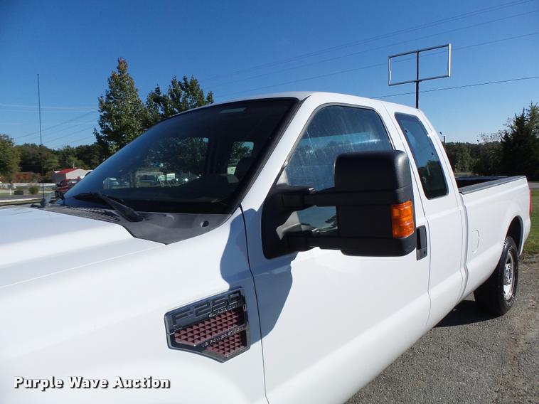 image for item K5657 2008 Ford F250 Super Duty SuperCab pickup truck