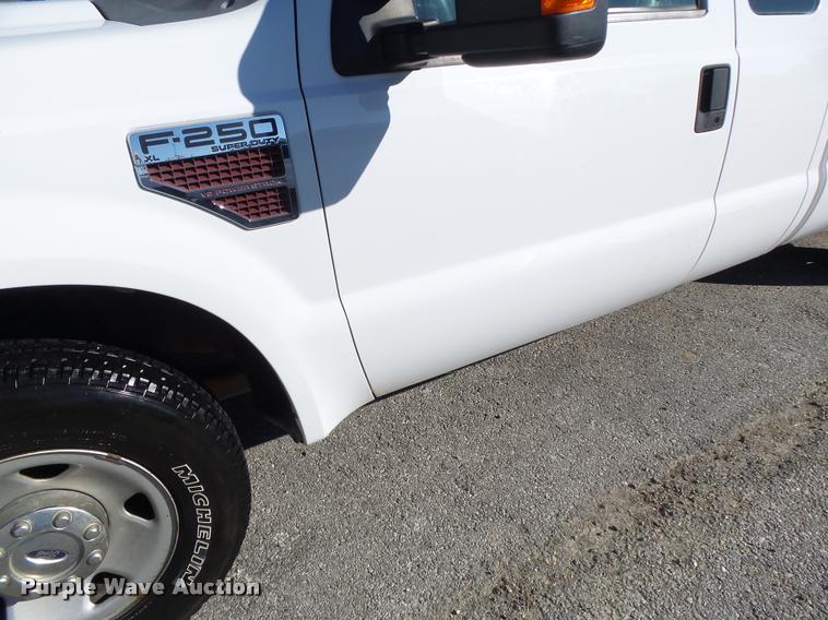 image for item K5657 2008 Ford F250 Super Duty SuperCab pickup truck