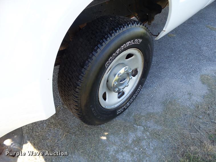 image for item K5657 2008 Ford F250 Super Duty SuperCab pickup truck