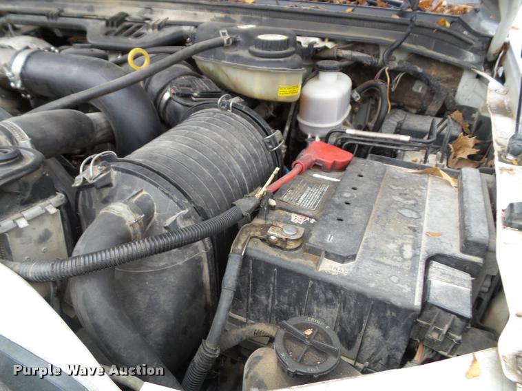 image for item K8074 2007 Ford F250 Super Duty XLT flatbed pickup truck