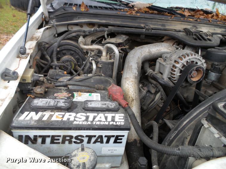 image for item K8074 2007 Ford F250 Super Duty XLT flatbed pickup truck