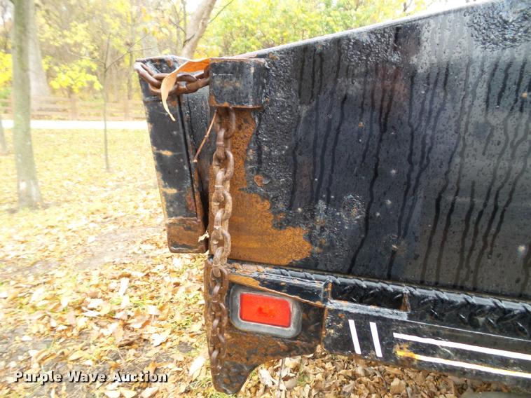 image for item K8074 2007 Ford F250 Super Duty XLT flatbed pickup truck