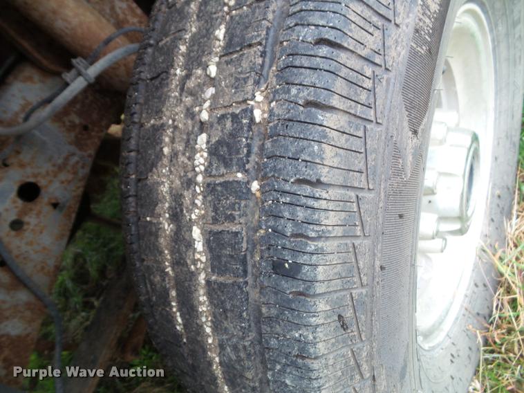 image for item K8079 2002 Ford F250 Super Duty XLT Crew Cab pickup truck