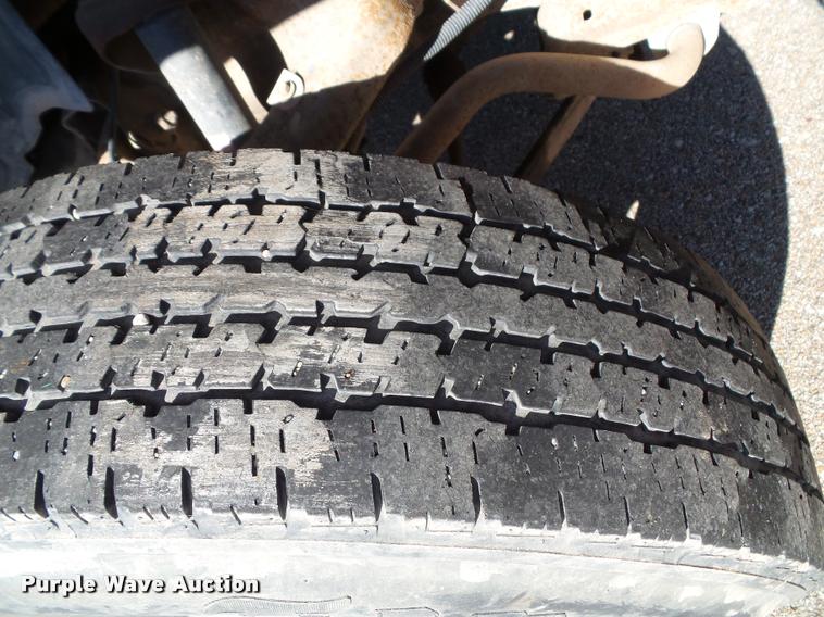 image for item K8080 2003 Chevrolet Silverado 3500 pickup truck