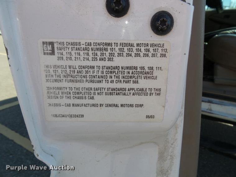 image for item K8080 2003 Chevrolet Silverado 3500 pickup truck