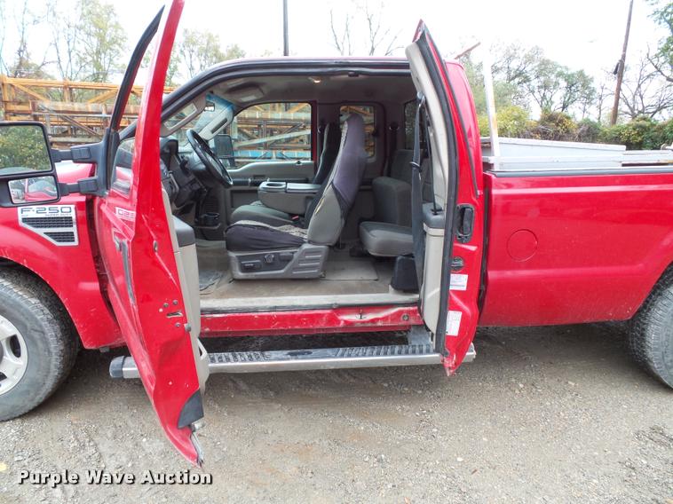 image for item K8093 2010 Ford F250 Super Duty XLT SuperCab pickup truck
