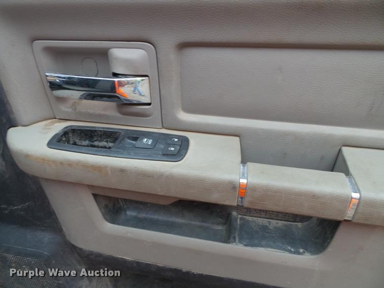 image for item K8094 2012 Dodge Ram 2500HD Crew Cab pickup truck