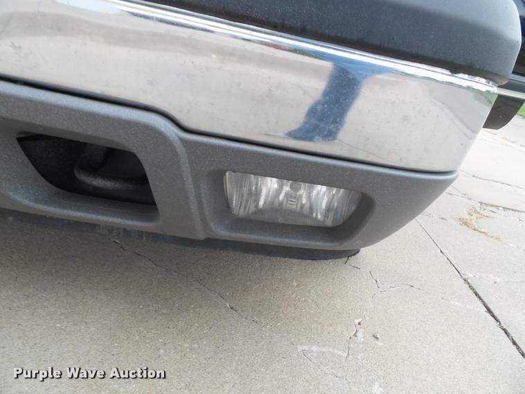 image for item K8095 2005 Chevrolet Silverado 1500 Crew Cab pickup truck