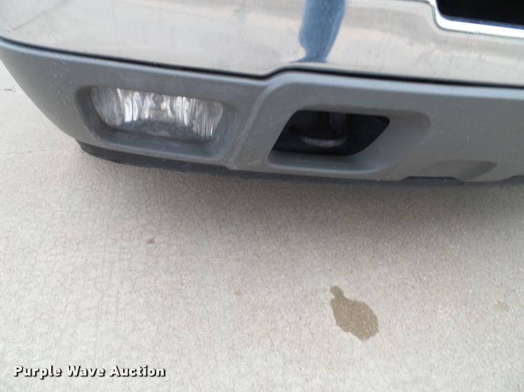 image for item K8095 2005 Chevrolet Silverado 1500 Crew Cab pickup truck