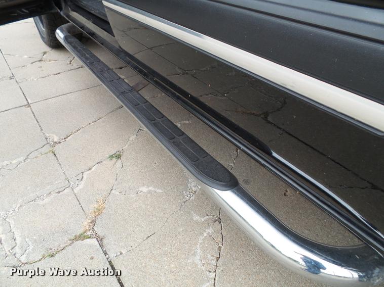 image for item K8095 2005 Chevrolet Silverado 1500 Crew Cab pickup truck