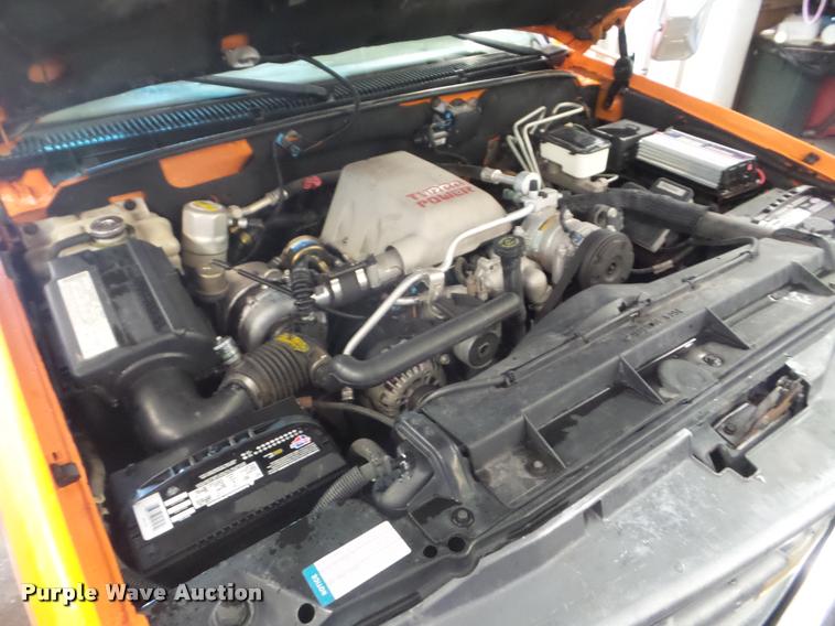 image for item L1720 2000 Chevrolet 3500 flatbed pickup truck