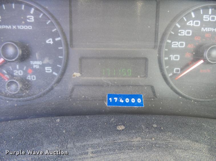 image for item L3293 2006 Ford F350 Super Duty utility truck