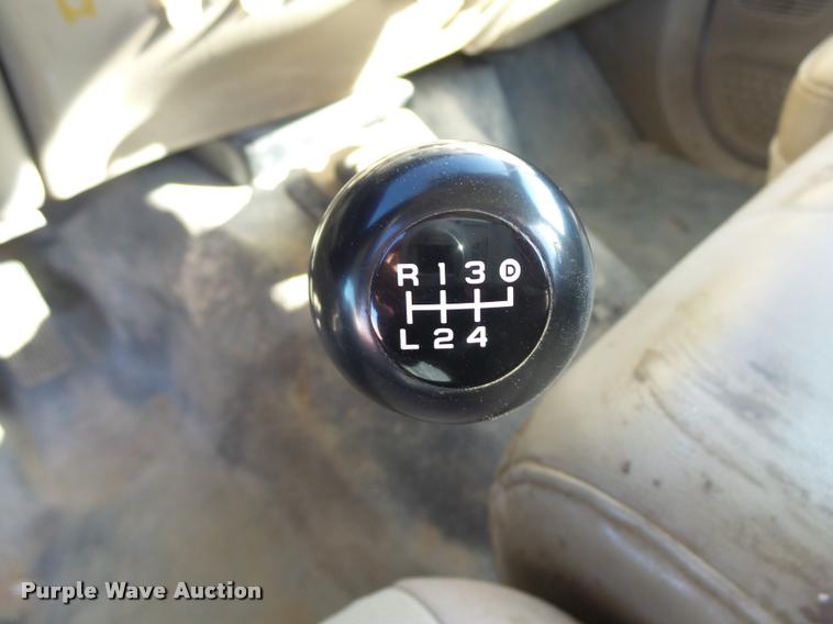 image for item L3293 2006 Ford F350 Super Duty utility truck