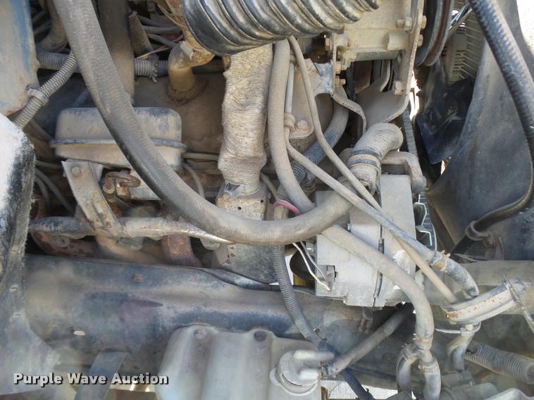 image for item L3294 1989 GMC TopKick 7000 flatbed truck