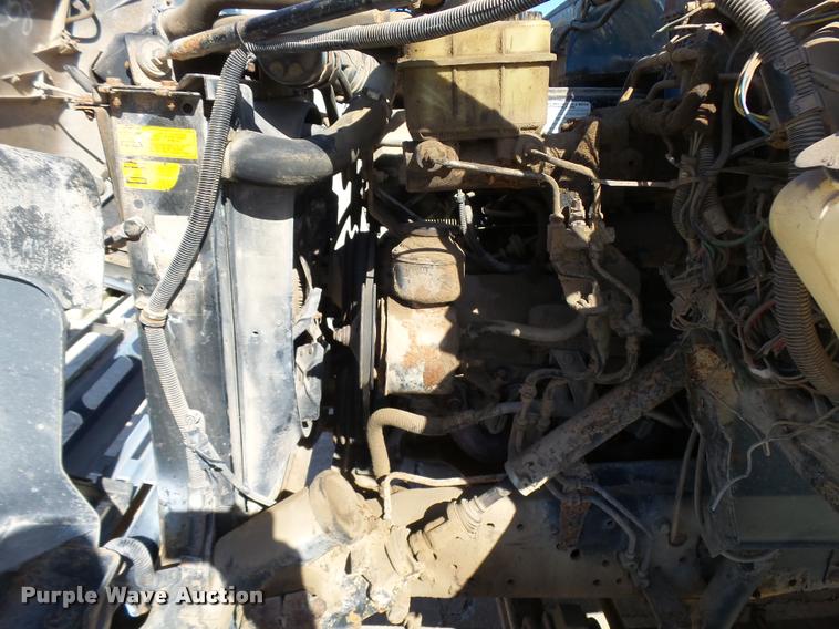 image for item L3294 1989 GMC TopKick 7000 flatbed truck