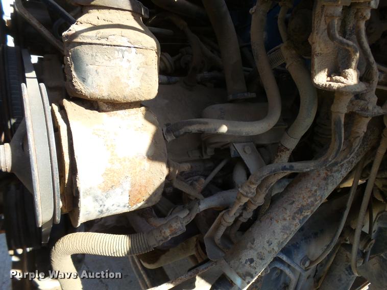 image for item L3294 1989 GMC TopKick 7000 flatbed truck