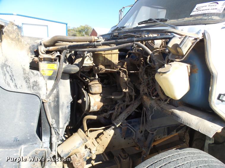 image for item L3294 1989 GMC TopKick 7000 flatbed truck