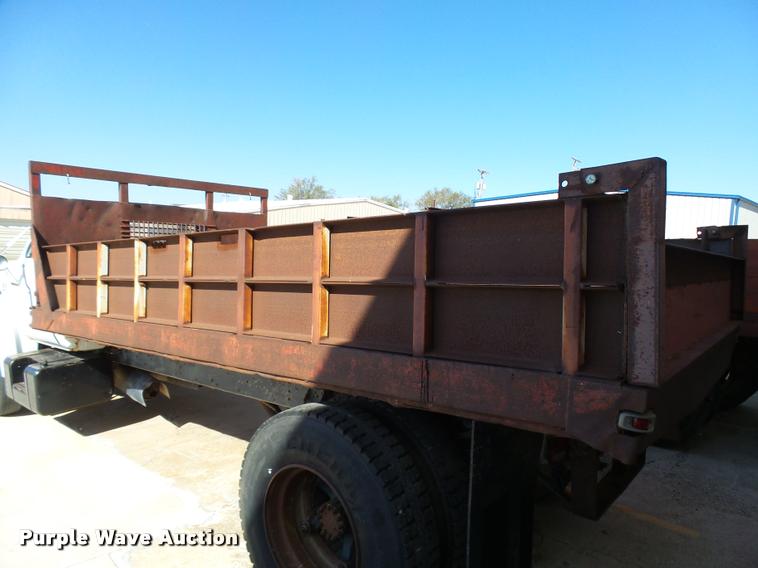 image for item L3294 1989 GMC TopKick 7000 flatbed truck