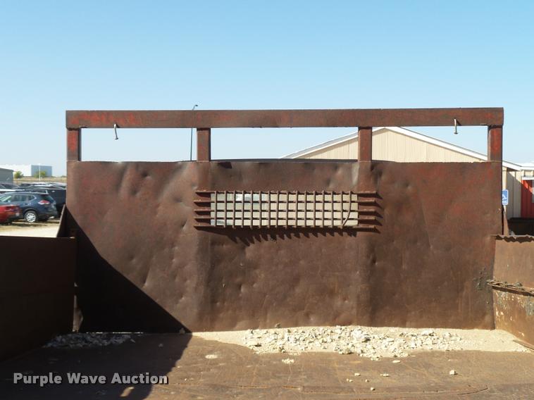 image for item L3294 1989 GMC TopKick 7000 flatbed truck