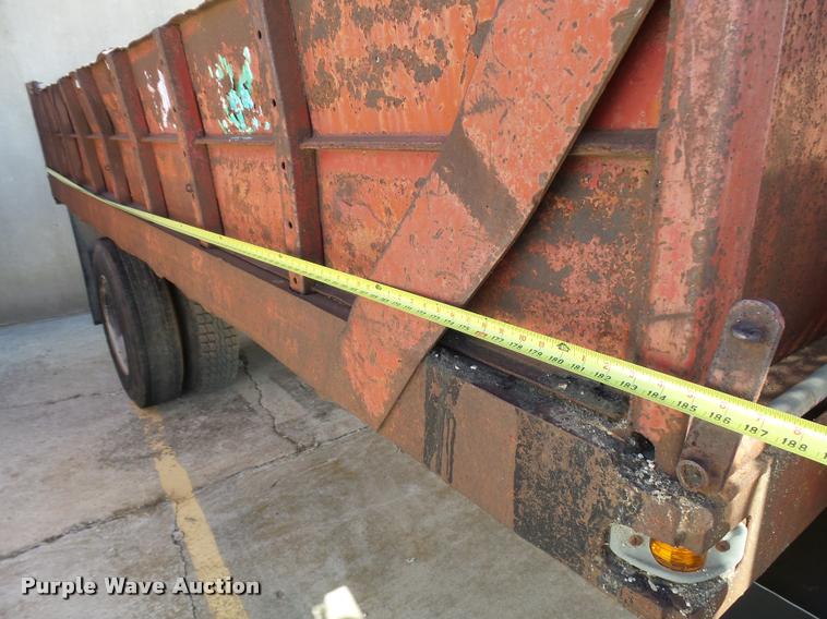 image for item L3294 1989 GMC TopKick 7000 flatbed truck