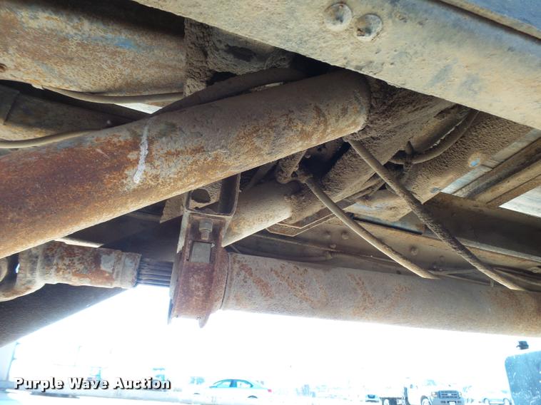 image for item L3294 1989 GMC TopKick 7000 flatbed truck