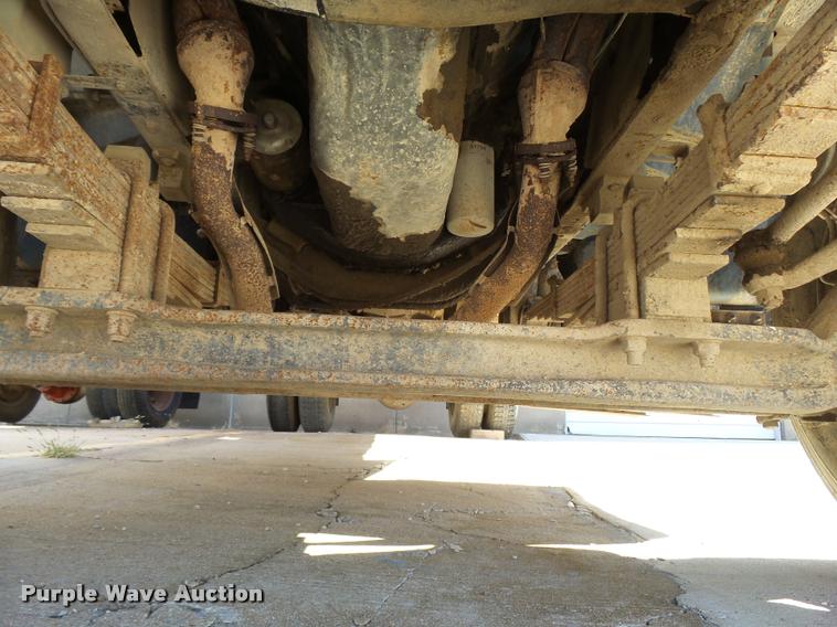 image for item L3294 1989 GMC TopKick 7000 flatbed truck