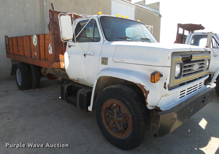 image for item L3295 1979 Chevrolet C70 flatbed truck