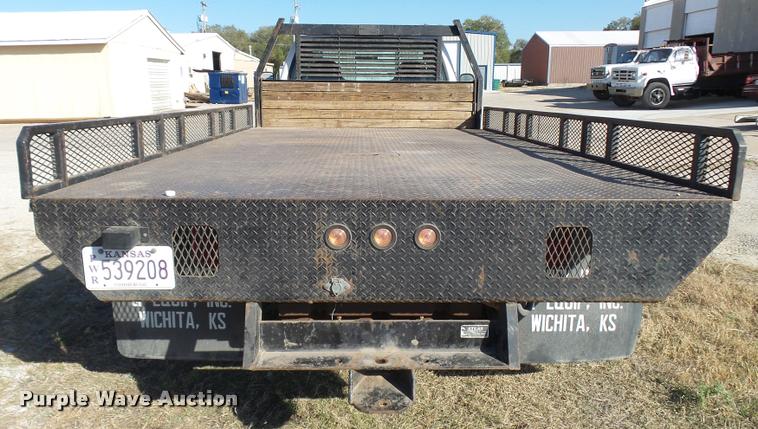 image for item L3301 2005 Ford F450 Super Duty flatbed truck