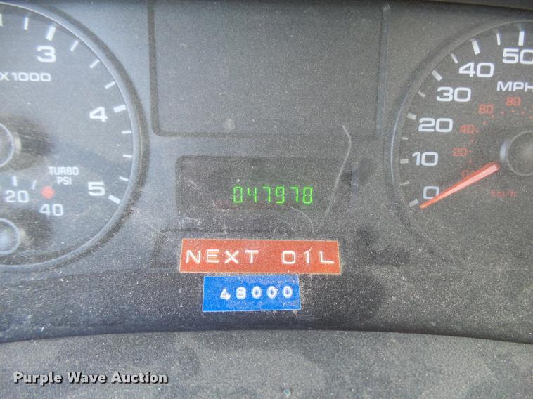 image for item L3301 2005 Ford F450 Super Duty flatbed truck