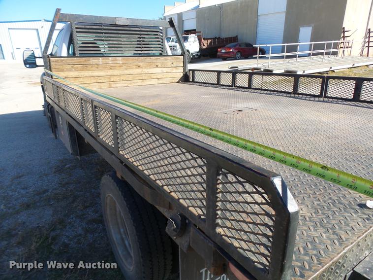 image for item L3301 2005 Ford F450 Super Duty flatbed truck