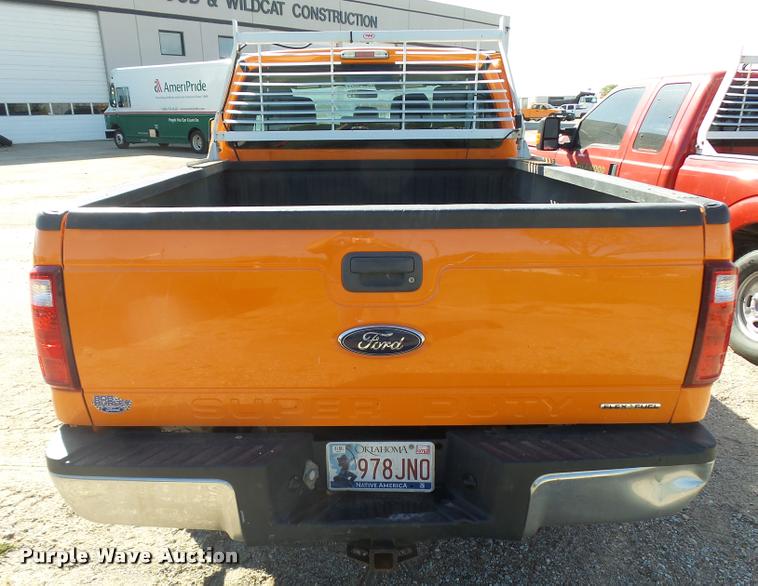 image for item L3302 2013 Ford F250 Super Duty SuperCab pickup truck