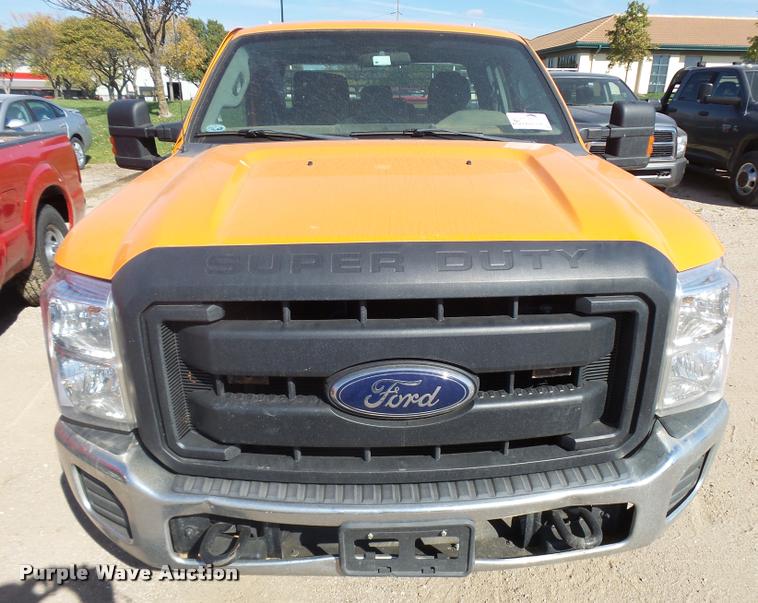 image for item L3302 2013 Ford F250 Super Duty SuperCab pickup truck