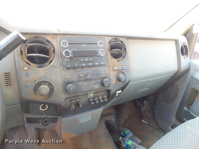 image for item L3302 2013 Ford F250 Super Duty SuperCab pickup truck