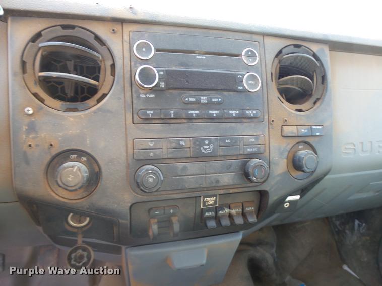 image for item L3302 2013 Ford F250 Super Duty SuperCab pickup truck