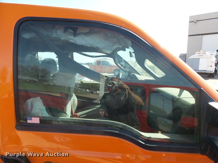 image for item L3302 2013 Ford F250 Super Duty SuperCab pickup truck