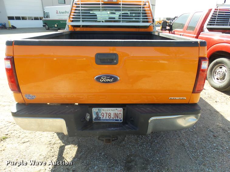 image for item L3302 2013 Ford F250 Super Duty SuperCab pickup truck