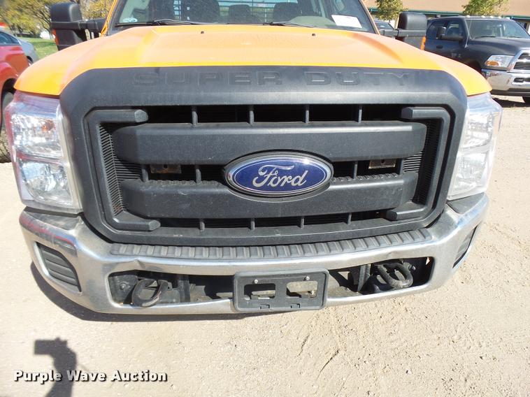 image for item L3302 2013 Ford F250 Super Duty SuperCab pickup truck