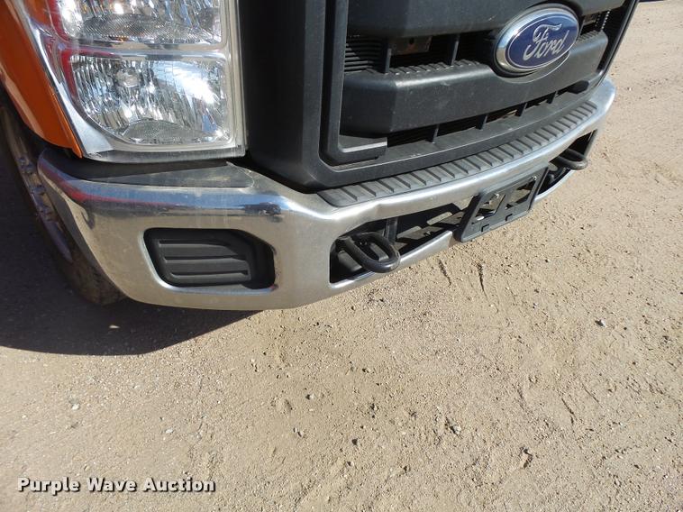 image for item L3302 2013 Ford F250 Super Duty SuperCab pickup truck