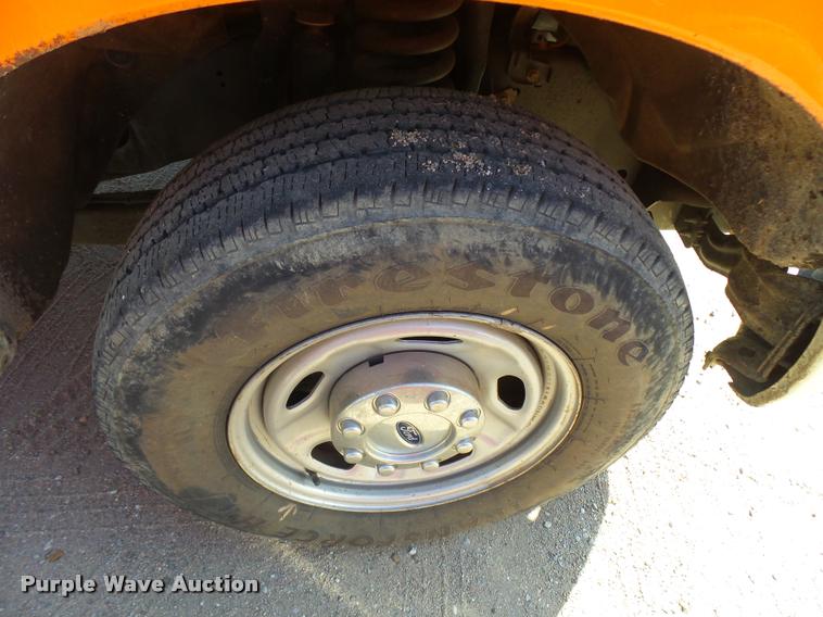 image for item L3302 2013 Ford F250 Super Duty SuperCab pickup truck