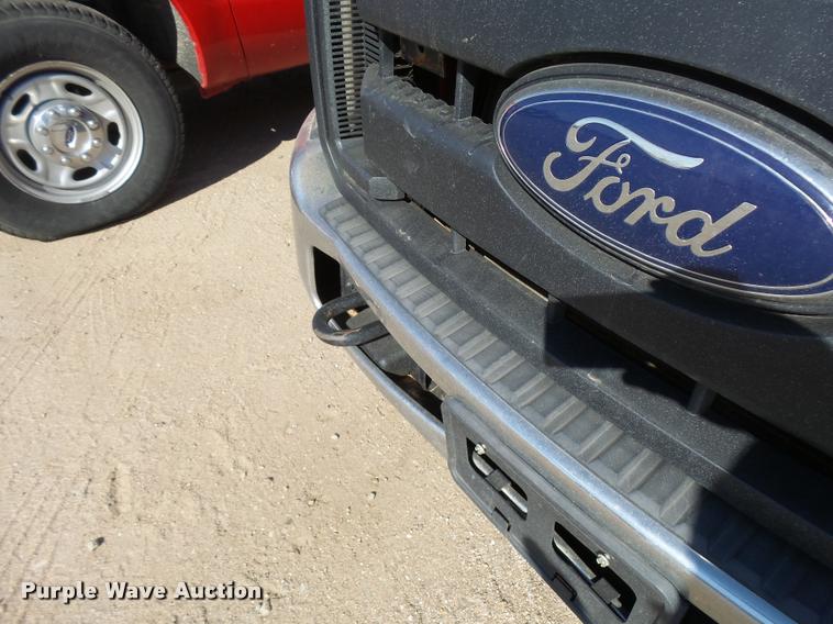 image for item L3302 2013 Ford F250 Super Duty SuperCab pickup truck