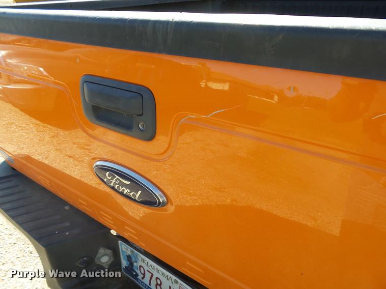 image for item L3302 2013 Ford F250 Super Duty SuperCab pickup truck