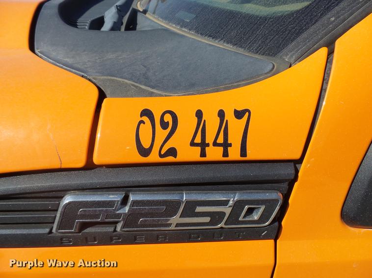 image for item L3302 2013 Ford F250 Super Duty SuperCab pickup truck