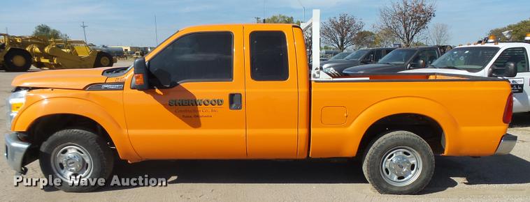 image for item L3303 2011 Ford F250 Super Duty SuperCab pickup truck