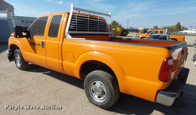 image for item L3303 2011 Ford F250 Super Duty SuperCab pickup truck