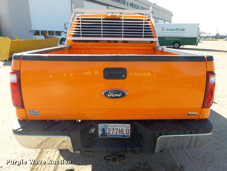 image for item L3303 2011 Ford F250 Super Duty SuperCab pickup truck