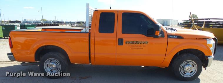 image for item L3303 2011 Ford F250 Super Duty SuperCab pickup truck