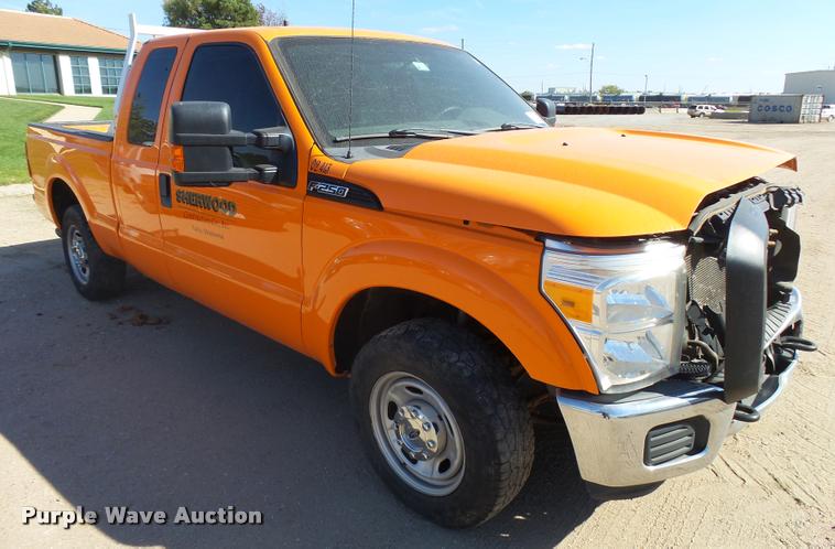 image for item L3303 2011 Ford F250 Super Duty SuperCab pickup truck