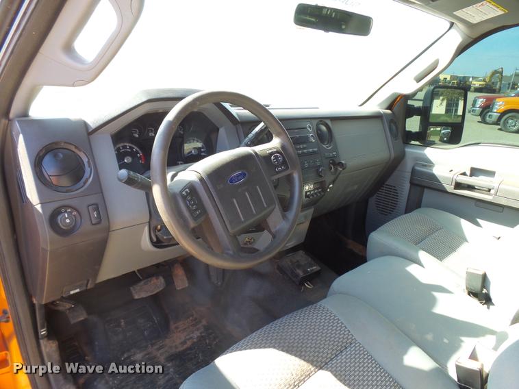 image for item L3303 2011 Ford F250 Super Duty SuperCab pickup truck