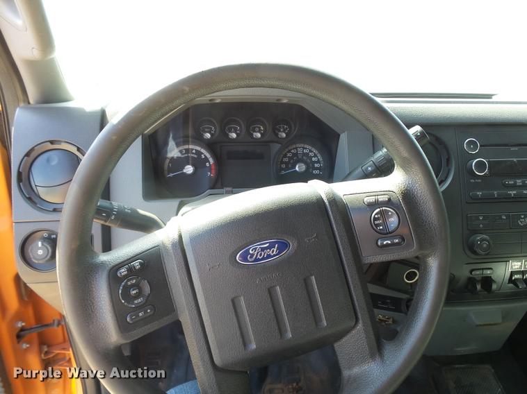 image for item L3303 2011 Ford F250 Super Duty SuperCab pickup truck