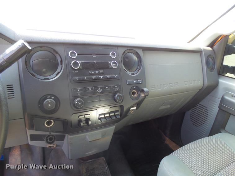 image for item L3303 2011 Ford F250 Super Duty SuperCab pickup truck